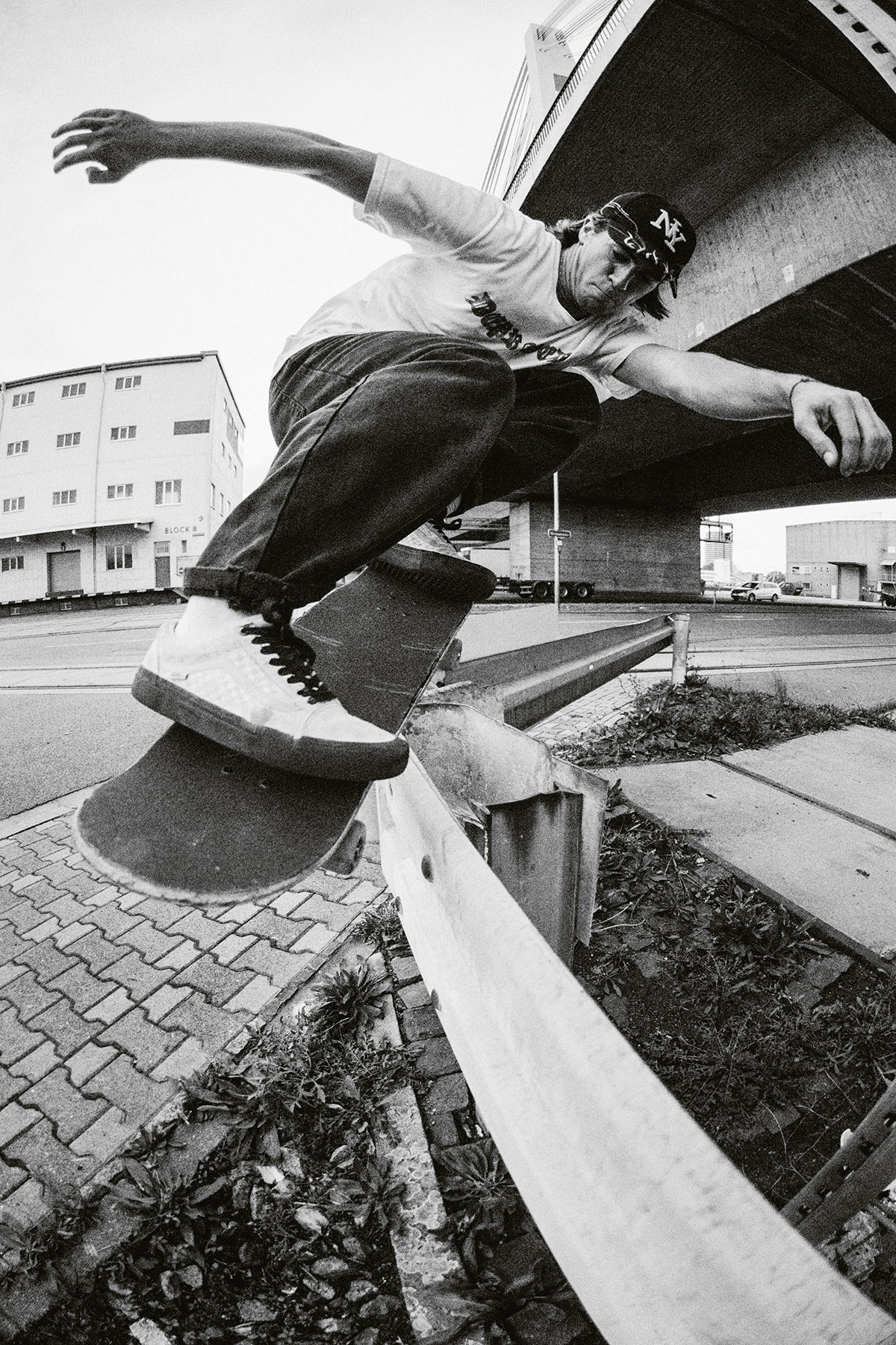 Niklas Schaible – Concrete shelter - SOLO Skateboardmagazine
